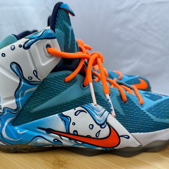 Nike Lebron 12 Buckets 685181-401 Size 5.5Y - Picture 1 of 11